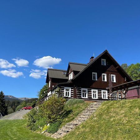 Chata Hubertka Krkonose Vítkovice Buitenkant foto