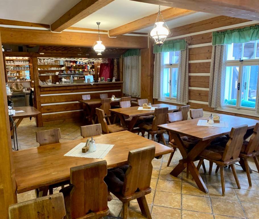 Chata Hubertka Krkonose Vítkovice Buitenkant foto